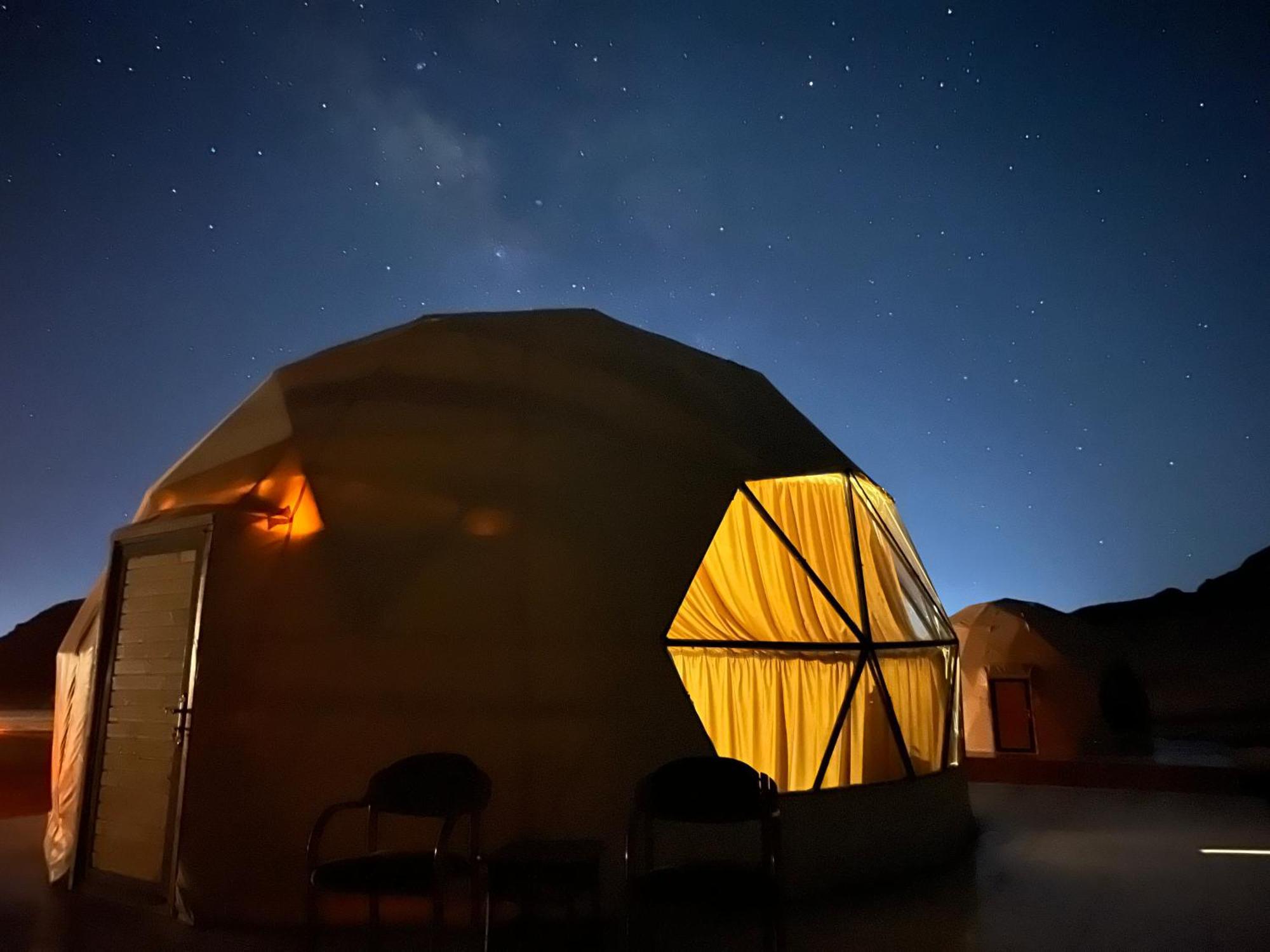 شقة Moon Magic Valley وادي رم المظهر الخارجي الصورة
